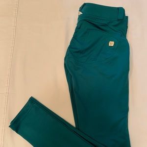 Green metallic Freddy’s